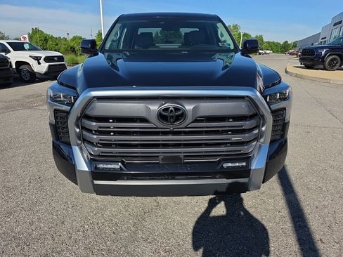 Used 2023 Toyota Tundra Limited AWD/4WD image 2