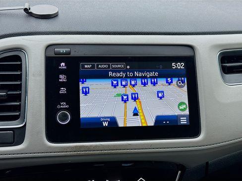 Used 2019 Honda HR-V Touring image 9