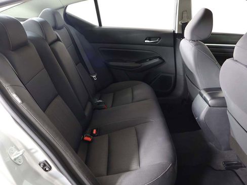 Used 2021 Nissan Altima 2.5 SV FWD image 31