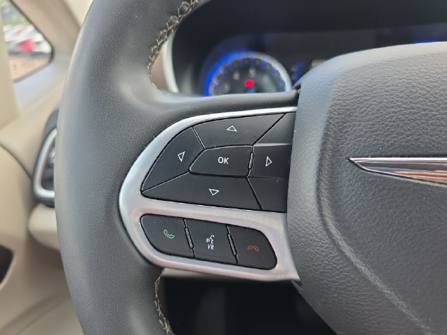 Used 2023 Chrysler Voyager LX FWD image 20