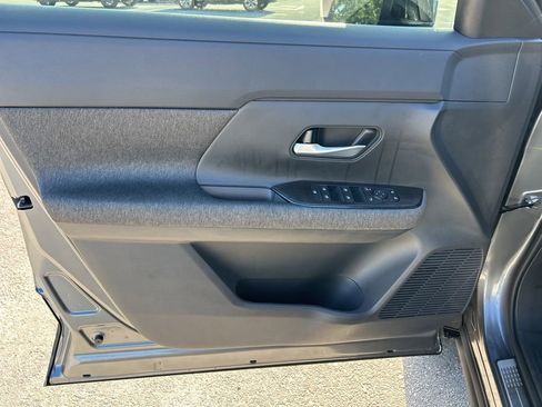 New 2026 Nissan Kicks SV w/ Charging Package FWD image 17