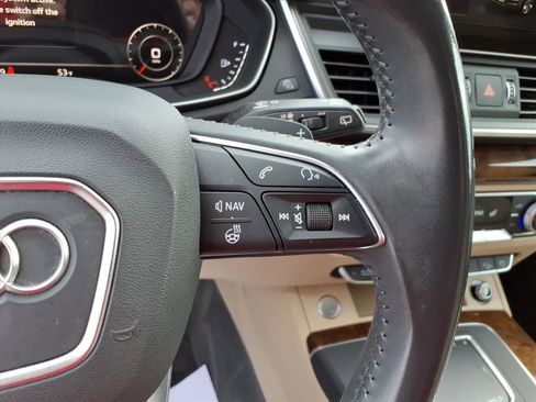 Used 2018 Audi Q5 2.0T Premium Plus w/ Premium Plus Package image 17