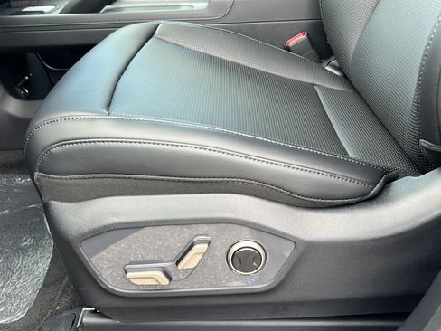 New 2027 Kia Telluride S w/ Towing Package FWD image 13