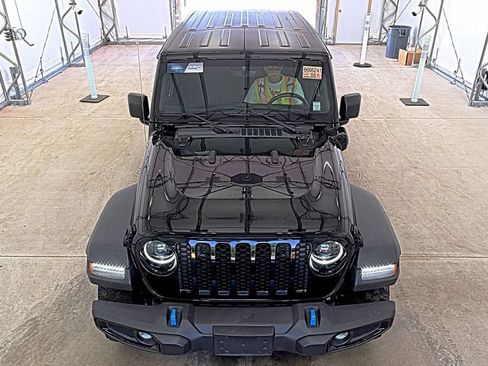 Used 2023 Jeep Wrangler Unlimited w/ Dual Top Group AWD/4WD image 2