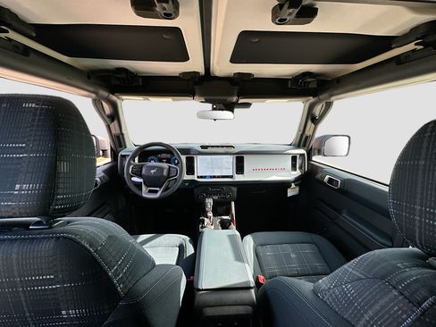 New 2026 Ford Bronco Heritage Edition AWD/4WD image 16