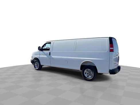 New 2025 GMC Savana 2500 Extended w/ Driver Convenience Package RWD image 7