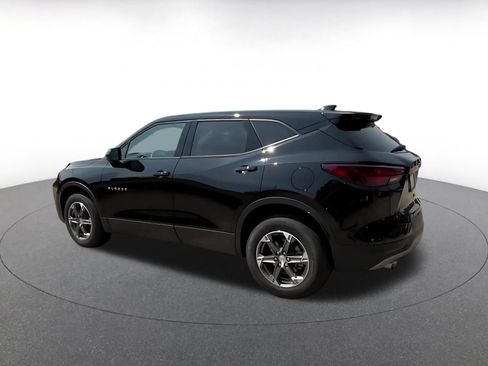 Used 2026 Chevrolet Blazer LT FWD image 8