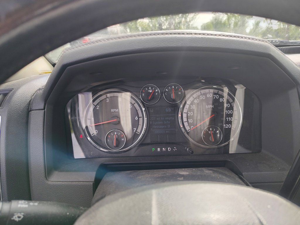 Used 2009 Dodge Ram 1500 Truck Laramie AWD/4WD image 7
