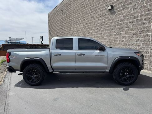 Used 2024 Chevrolet Colorado Trail Boss w/ Technology Package AWD/4WD image 5