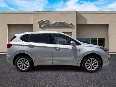 Used 2017 Buick Envision Essence FWD image 2