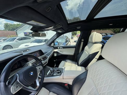 Used 2019 BMW X7 xDrive40i w/ Premium Package AWD/4WD image 10