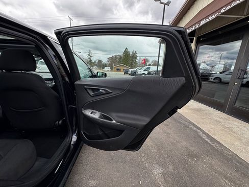 Used 2021 Chevrolet Malibu LT image 28