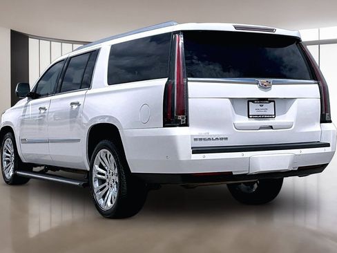 Used 2020 Cadillac Escalade ESV Platinum AWD/4WD image 12