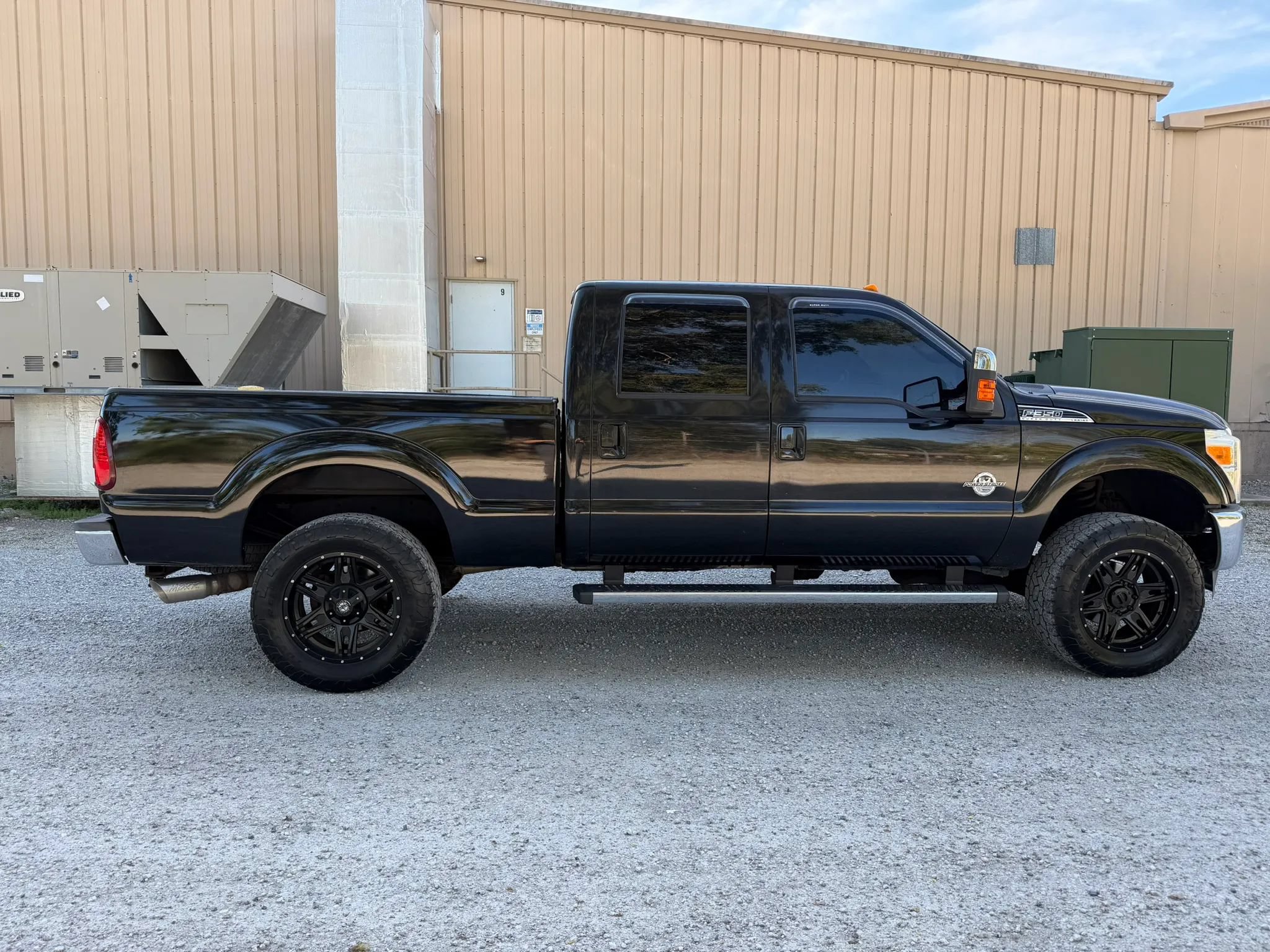Used 2012 Ford F350 Lariat w/ Lariat Ultimate Pkg AWD/4WD image 4