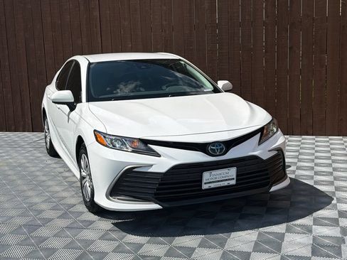 Used 2023 Toyota Camry LE FWD image 10