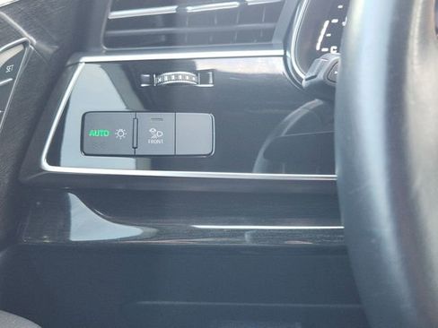 Used 2020 Audi Q7 3.0T Premium Plus w/ Premium Plus Package AWD/4WD image 23