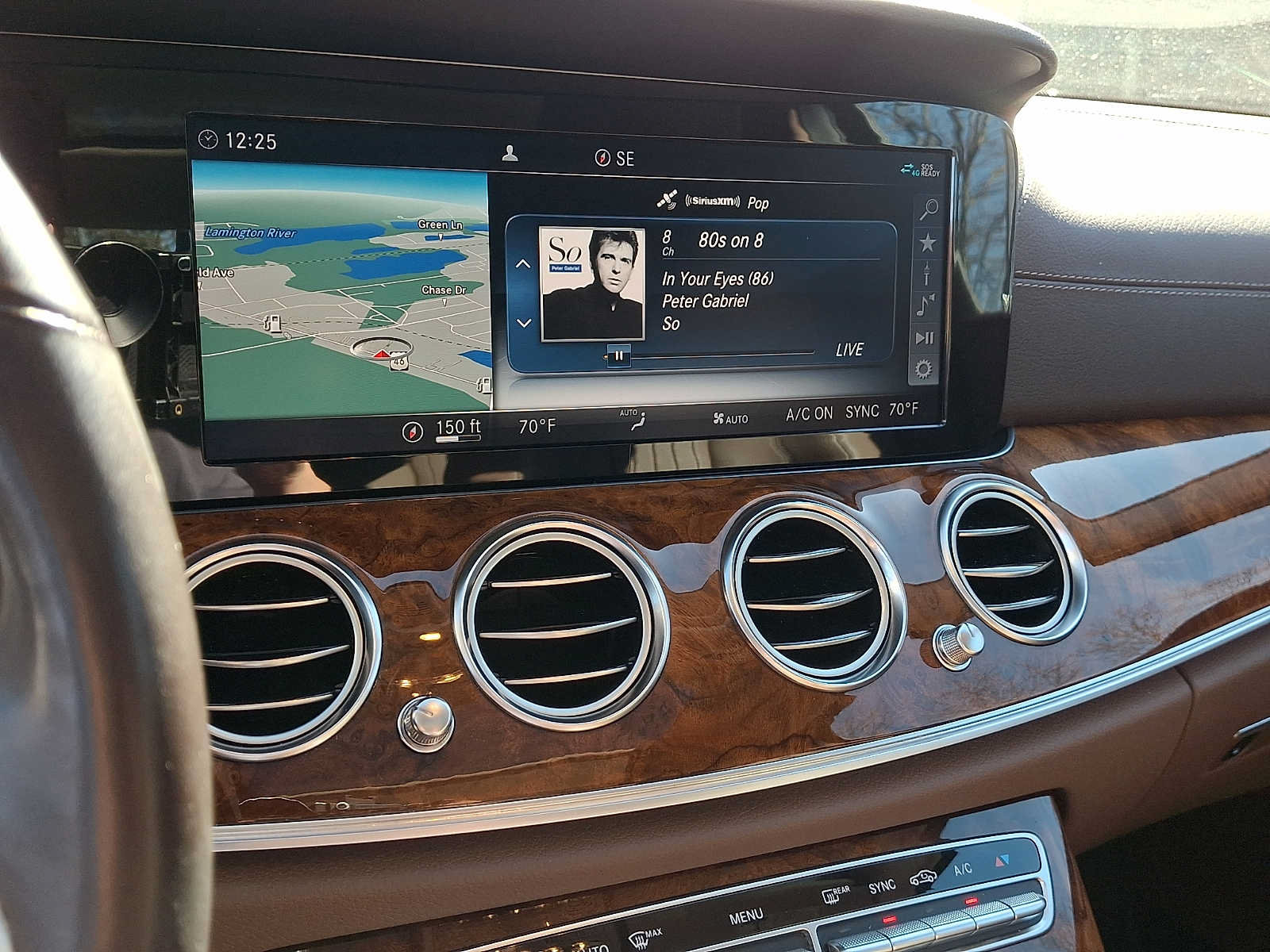 Used 2019 Mercedes-Benz E 300 4MATIC image 19