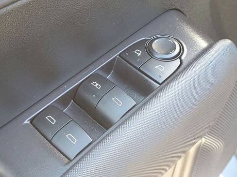 Used 2023 Chevrolet Colorado Z71 w/ Z71 Convenience Package 2 image 26