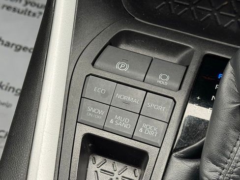 Used 2023 Toyota RAV4 XLE image 37