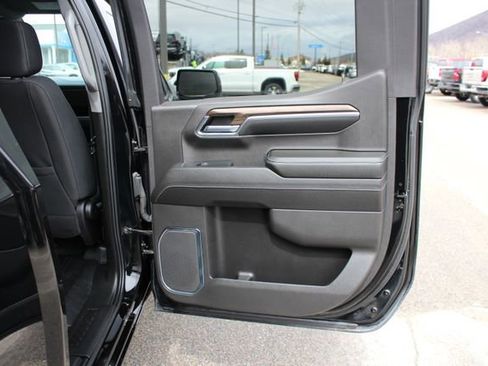 Used 2024 Chevrolet Silverado 1500 LT image 44