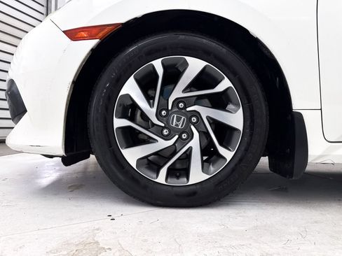 Used 2016 Honda Civic EX image 11