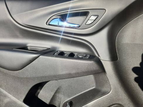 Used 2019 Chevrolet Equinox LT image 14