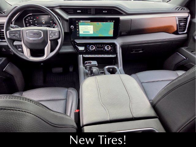 Used 2024 GMC Sierra 1500 Denali w/ Denali Reserve Package AWD/4WD image 8