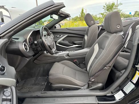 Used 2016 Chevrolet Camaro SS RWD image 10