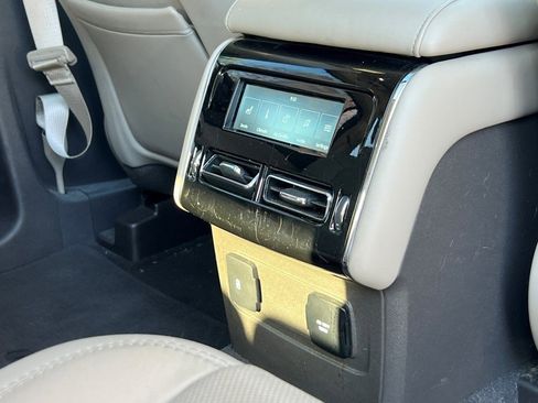 Used 2021 Lincoln Aviator Reserve w/ Equipment Group 202A image 17