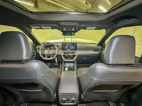New 2026 Ford Explorer ST-Line w/ ST-Line Street Pack AWD/4WD image 27