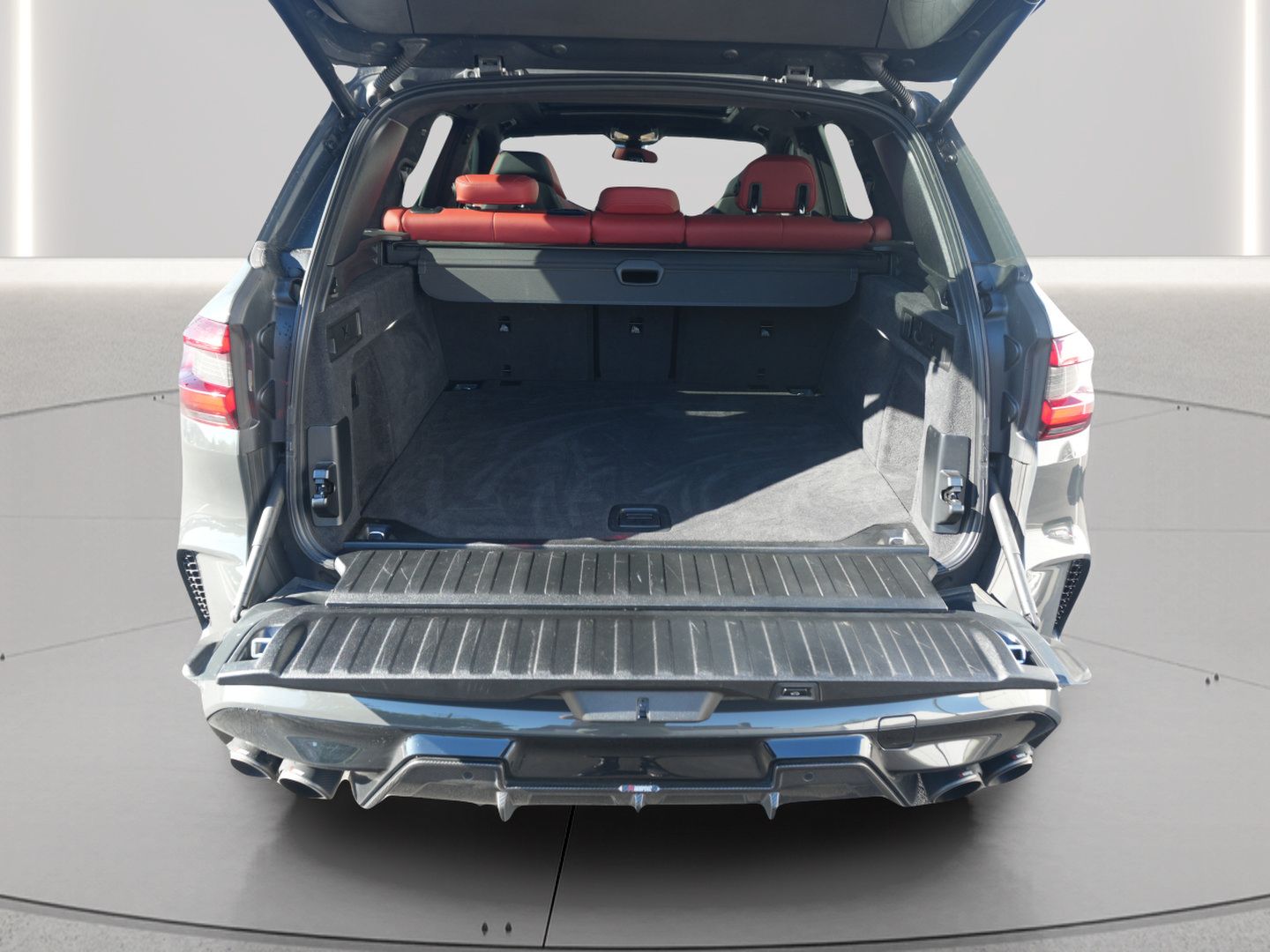 Used 2022 BMW X5 M w/ Competition Package 2 AWD/4WD image 19