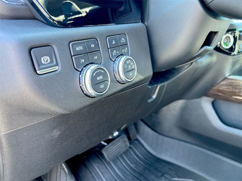 New 2026 GMC Sierra 1500 Elevation w/ Elevation Premium Package image 16