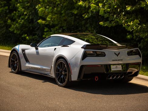 Used 2018 Chevrolet Corvette Z06 w/ Carbon 65 Edition RWD image 15