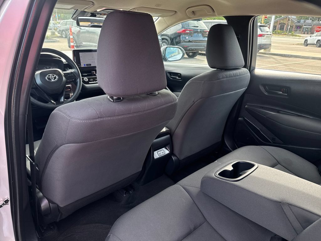 Used 2024 Toyota Corolla LE FWD image 38