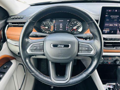 Used 2022 Jeep Compass Limited image 13