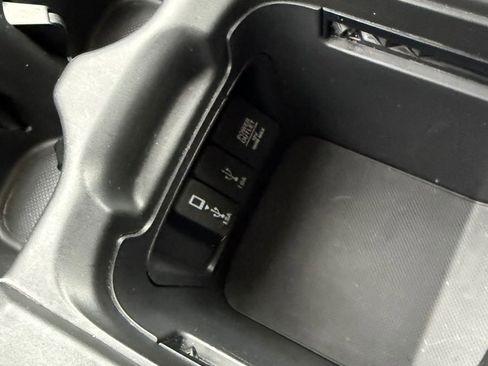 Used 2018 Honda CR-V EX image 19