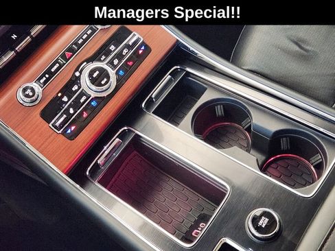 Used 2023 Lincoln Aviator Reserve w/ Equipment Group 201A RWD image 23