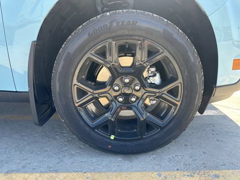 New 2026 Ford Maverick Lariat w/ Black Appearance Package AWD/4WD image 38