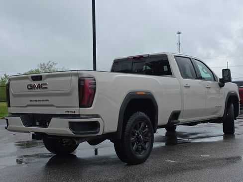 New 2026 GMC Sierra 2500 AT4 w/ AT4 Premium Plus Package AWD/4WD image 17