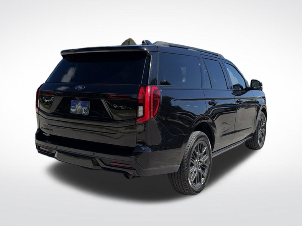 Used 2025 Ford Expedition Platinum w/ Stealth Performance Package AWD/4WD image 5