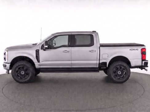 Used 2023 Ford F250 XLT w/ Black Appearance Package AWD/4WD image 6