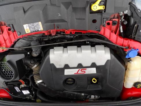 Used 2017 Ford Focus ST image 23