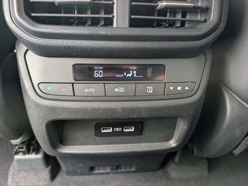 Certified 2023 Honda Pilot EX-L image 14