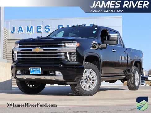 Used 2022 Chevrolet Silverado 3500 High Country w/ Safety Package II image 1