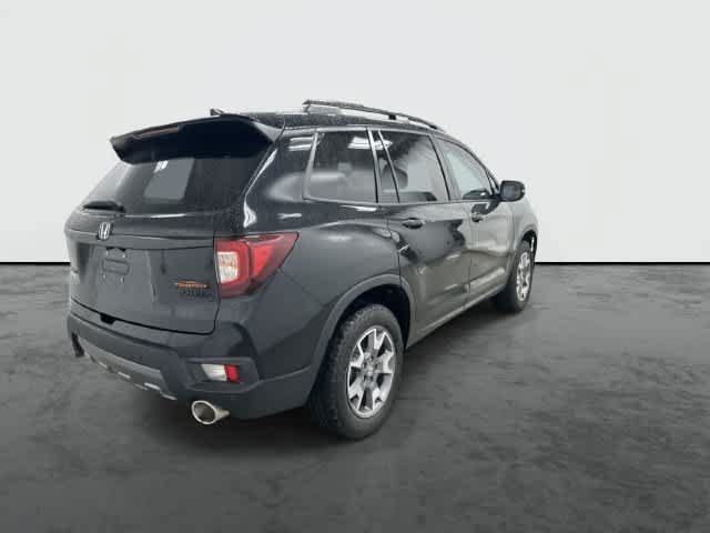 Certified 2023 Honda Passport TrailSport image 3