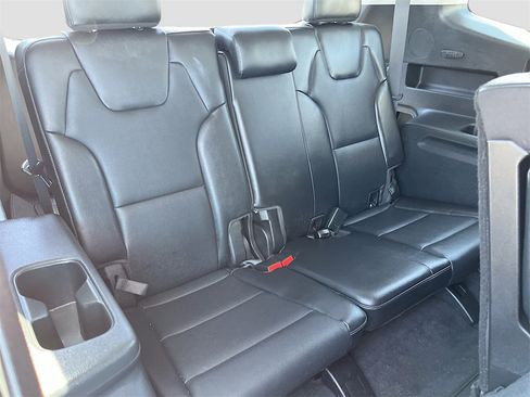 Used 2022 Kia Telluride EX w/ Towing Package image 28