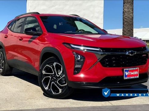 New 2026 Chevrolet Trax RS image 2