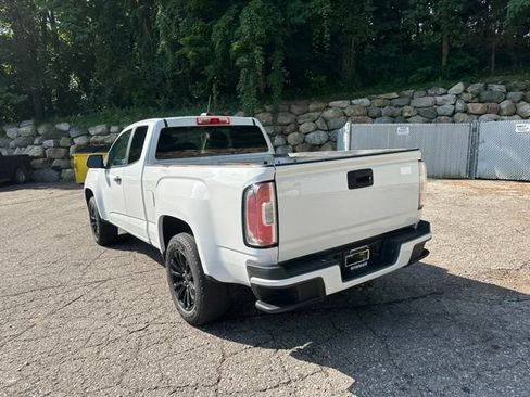 Used 2022 GMC Canyon Elevation Standard w/ Convenience Package AWD/4WD image 3