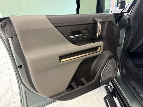 Used 2024 GMC Hummer EV 3X w/ Extreme Off-Road Package image 23