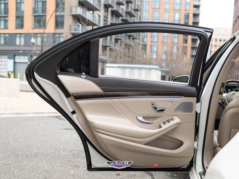 Used 2019 Mercedes-Benz S 560 Sedan image 48